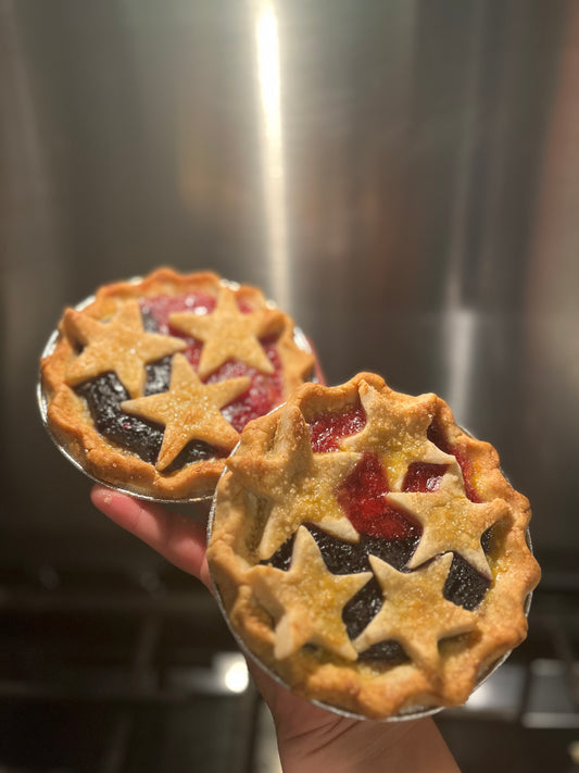 Mini berry stars pie